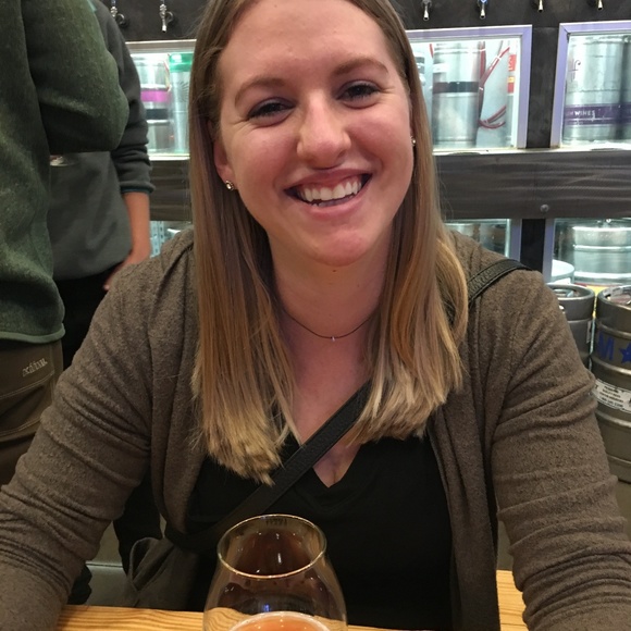 Meet your Posher, Jessica - Picture 7 of 7